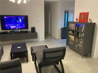 Duplex partial mobilat - zona buna - curte amenajata - foto 2