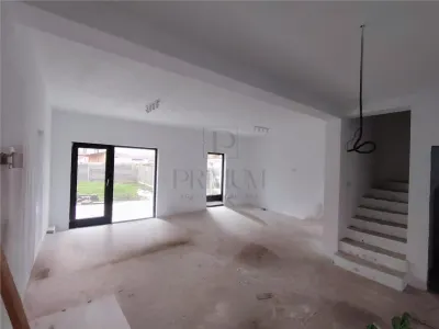 Casă 4 camere Moșnița Nouă - poza 3