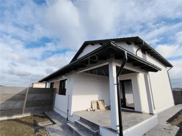 Casă 4 camere Moșnița Nouă - poza 4