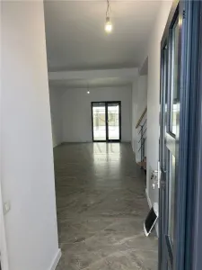 Duplex de LUX in Mosnita Noua - Finisaje Premium (Travertin & Marmura)-  Mutare Imediata - zona buna ! - foto 3