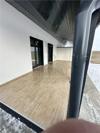 Casă 4 camere Moșnița Nouă - poza 7