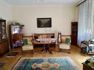 Iosefin - 2 Camere - Spatios - Etaj 1 - Garaj + Boxa in CF - Centrala proprie - Timisoara