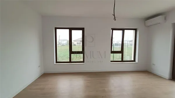 Casă 5 camere Dumbrăvița - poza 13