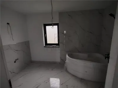 Duplex despartit - finisaje moderne - zona buna - foto 11