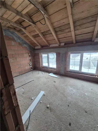 Casă 4 camere Urseni - poza 10