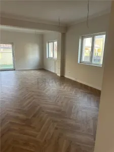 Casă 4 camere Dumbrăvița - poza 11