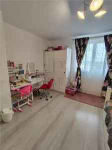 GIROC - Duplex separat - Toate utilitatile - Mobilat - 4 Camere - Teren 290 MP - foto 9