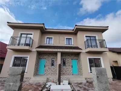 Duplex cu 5 camere - zona centrala - la cheie - Mosnita Noua