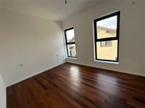 Casă 5 camere Săcălaz - poza 5