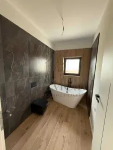 Duplex pe parter - 2 dormitoare - zona buna - desing superb - foto 4