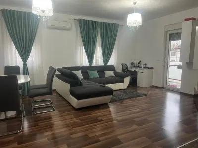 ARADULUI - ETAJ 1 - BLOC NOU - 3 CAMERE - INCALZIRE PARDOSEALA - CLIMA - LOC PARCARE - foto 8