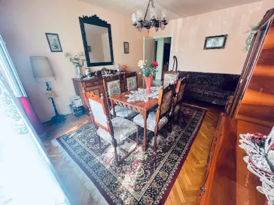 CIRCUMVALATIUNII - 2 CAMERE -ETAJUL 1 - DE RENOVAT - ZONA EXCELENTA - Timisoara