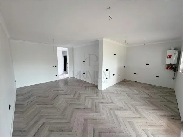 Casă 3 camere Moșnița Nouă - poza 1