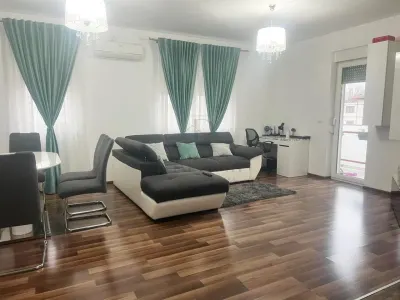 LIPOVEI - 3CAM - INCALZIRE IN PARDOSEALA - BALCON SPATIOS - ETAJ 1 - foto 2