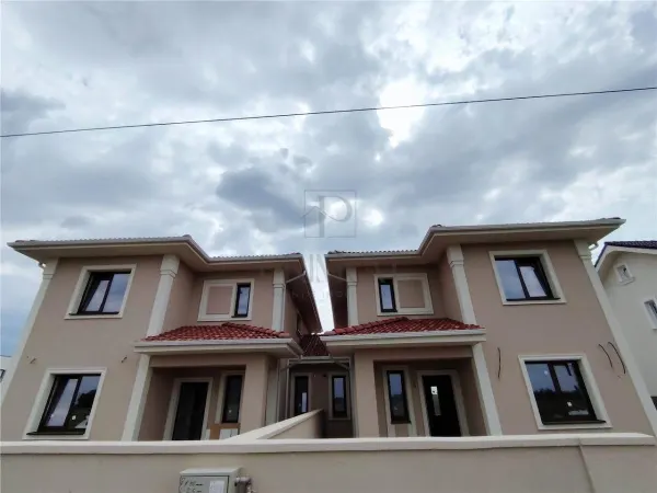 Casă 5 camere Urseni - poza 2