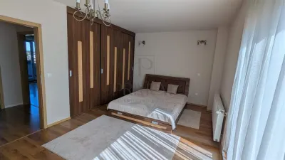 ARADULUI - PENTHOUSE - LIFT - 3 CAMERE - 2 BAI - 3 TERASE - CENTRALA PROPRIE - CLIMA - foto 4