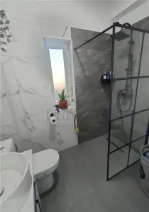 Duplex separat prin C.T - personalizare interioara - acces facil - foto 6