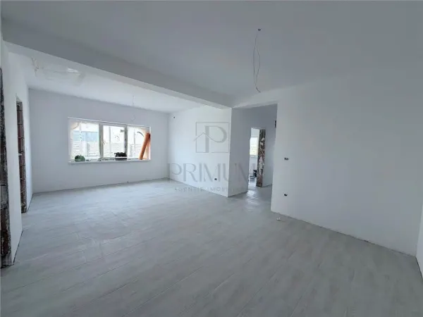 Casă 3 camere Moșnița Veche - poza 4