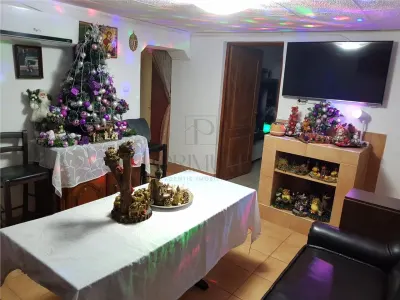 CALEA MARTIRILOR, CASA INDIVIDUALA, 4 CAMERE, 2 BAI, 2 BUCATARII - foto 11
