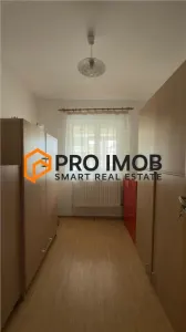 Apartament 3 camere cf 1 decomandat zona Centru - foto 6
