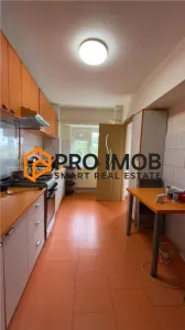 Apartament 3 camere cf 1 decomandat zona Centru - foto 7