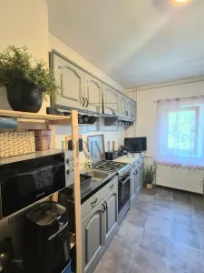 DAMBOVITA - 2 CAMERE - ETAJUL 2 - BLOC IZOLAT - ZONA BUNA - foto 1
