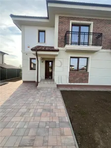 DUPLEX - PREMIUM | 5 CAM | 3 BAI | BALCON | TERASA ACOPERITA | 2xPARCARE | CURTE - Dumbravita