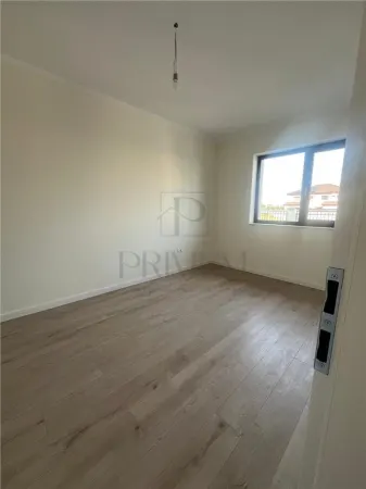 Casă 5 camere Dumbrăvița - poza 11