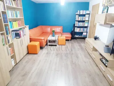 LIPOVEI - DECOMANDAT - 4 CAM - ETAJ 1 - 2 BALCOANE - BOXA - ZONA LINISTITA - foto 3