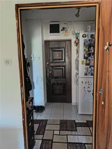 Girocului- centrala proprie- decomandat- etaj intermediar - foto 5