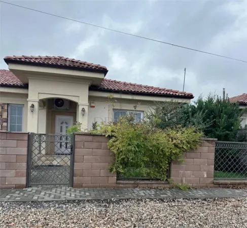 Casă 4 camere Urseni - poza 2