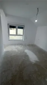 Duplex, finisaje premium - separat prin casa scarii - foto 11