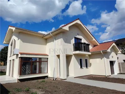 Casa individuala - zona centrala - 162 mp utili - garaj - Mosnita Noua