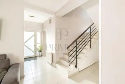 FREIDORF, CASA INDIVIDUALA, 4 DORMITOARE, 2 LIVINGURI, 2 BAI, BUCATARIE - foto 2