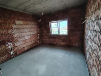 Duplex pe parter - zona linistitita - finisaje la cerere - foto 4