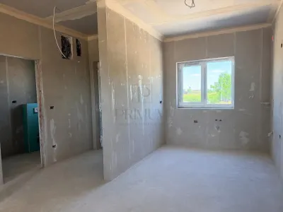 Comision 0 - Duplex 4 camere - dormitor la parter - teren generos - foto 4