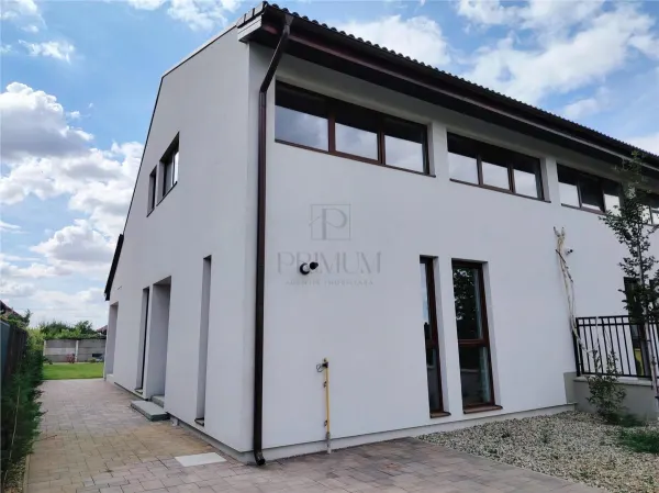 Casă 5 camere Moșnița Nouă - poza 1