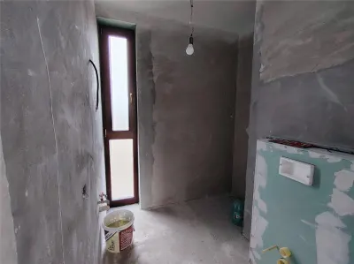 DUPLEX CU TOATE UTILITATILE - 5 CAMERE - CURTE AMENAJATA - foto 13