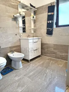 GIROC | PENTHOUSE 4 CAM | DECOMANDAT | 2 BAI | 2 BALCOANE | PARCARE | POD - foto 15
