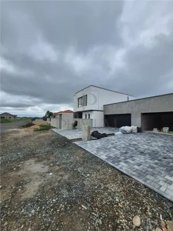 Casă 5 camere Moșnița Nouă - poza 8