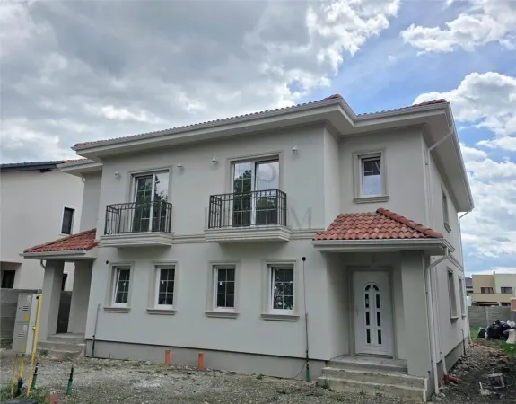 Casă 4 camere Moșnița Veche - poza 1