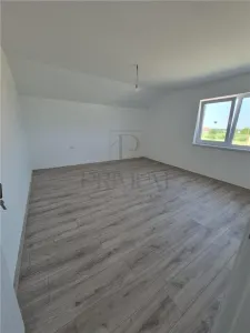 DUPLEX 4 CAMERE - DORMITOR LA PARTER - BUCATARIE INCHISA - foto 8