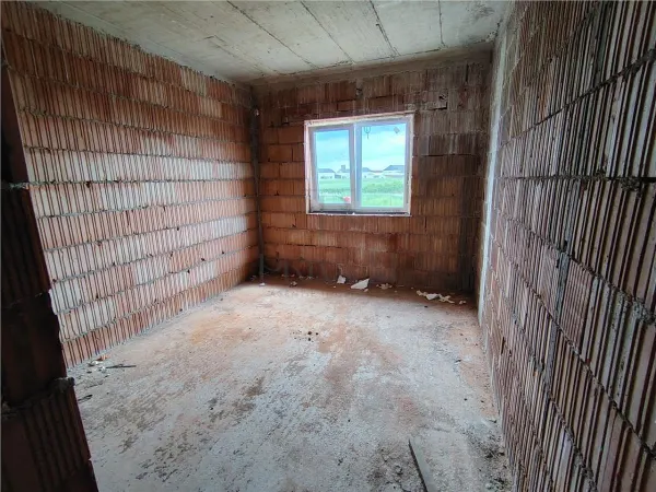 Casă 3 camere Urseni - poza 2