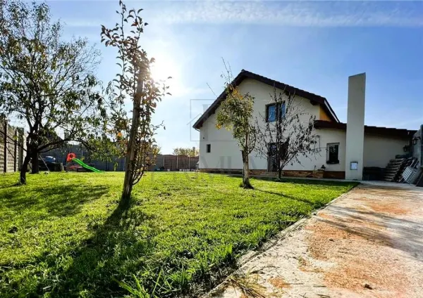 Casă 5 camere Sânmihaiu Român - poza 2