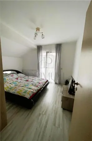 Casă 5 camere Sânmihaiu Român - poza 3