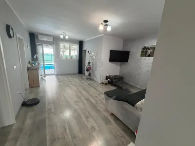 Duplex Parter - Cartier Dezvoltat - Parțial Mobilat - Mosnita Noua