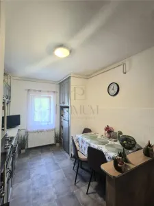 Dambovita - 2 Camere - Etaj 2 - Bloc izolat - foto 4