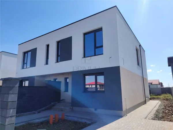 Casă 4 camere Moșnița Nouă - poza 1