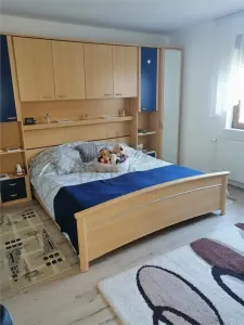 BRAYTIM, CASA INDIVIDUALA CU 2 APARTAMENTE, 3 DORMITOARE, 2 BUCATARII INCHISE - foto 2