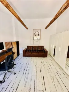 ELISABETIN, CASA 1 CAMERA, BAIE, BUCATARIE IN APROPIERE DE CENTRU - Timisoara